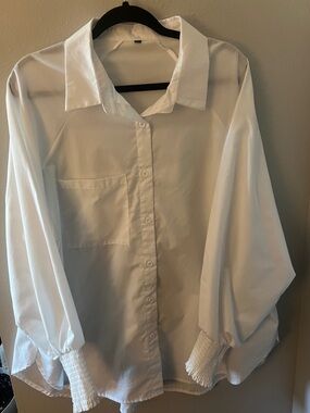 Classic White Button-Up Shirt with Smocked Cuffs